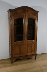 КНИЖНЫЙ ШКАФ В СТИЛЕ ЛЮДОВИКА XV