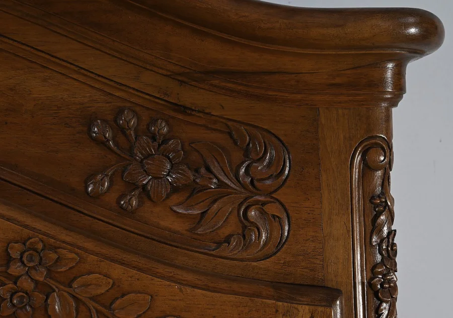 BOEKENKAST IN LOUIS XV-STIJL
