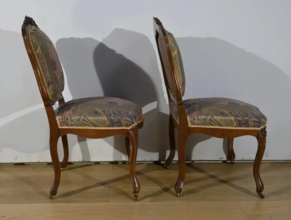 WOHNZIMMER-GRUPPE IM LOUIS XV-STIL