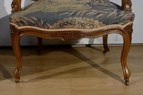 WOHNZIMMER-GRUPPE IM LOUIS XV-STIL