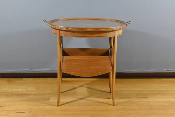 Table à Thé en Acajou Blond, Art Déco – 1920