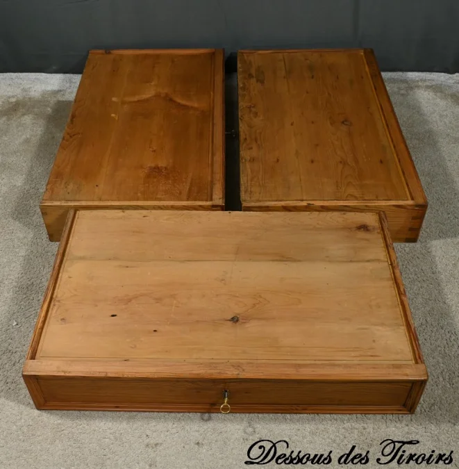 Petite Commode en Pitchpin – 1930