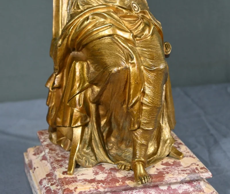 ESTATUILLA DE BRONCE