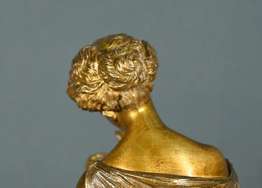 ESTATUILLA DE BRONCE