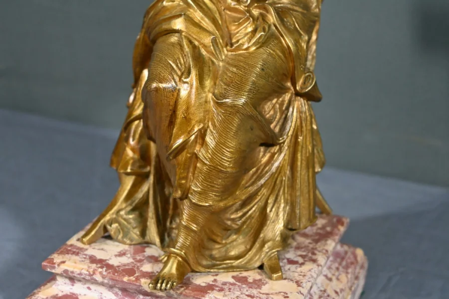ESTATUILLA DE BRONCE