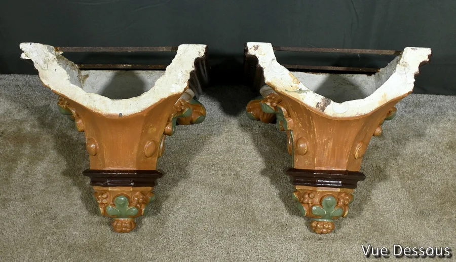 PAIR OF BAROQUE STYLE WALL SHELVES