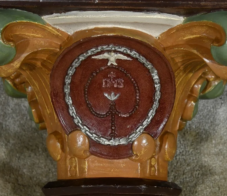 PAIR OF BAROQUE STYLE WALL SHELVES