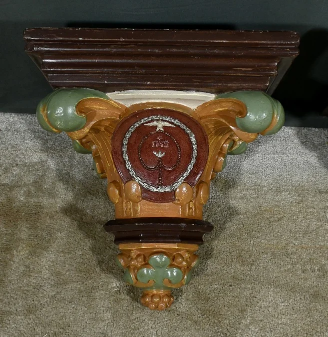 PAIR OF BAROQUE STYLE WALL SHELVES