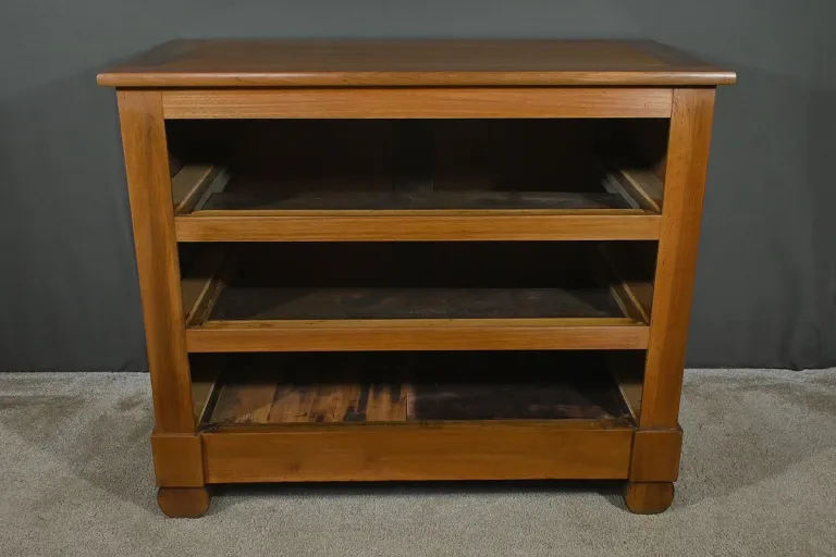 Commode en Noyer, style Restauration – Fin XIXe