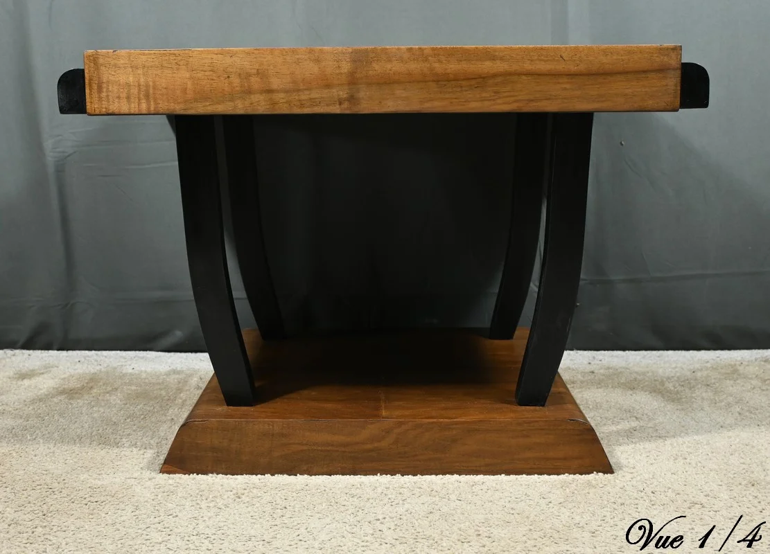 Couchtisch im Art-Deco-Stil