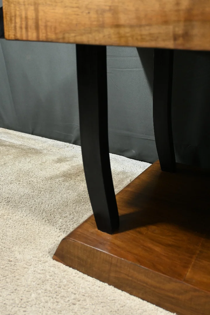 Couchtisch im Art-Deco-Stil