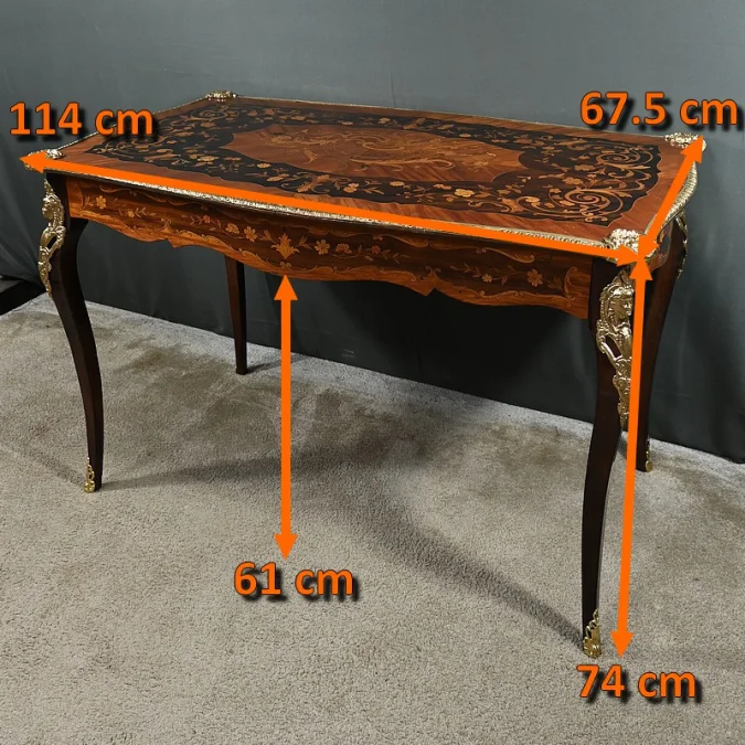 SCHREIBTISCH IM LOUIS XV-STIL