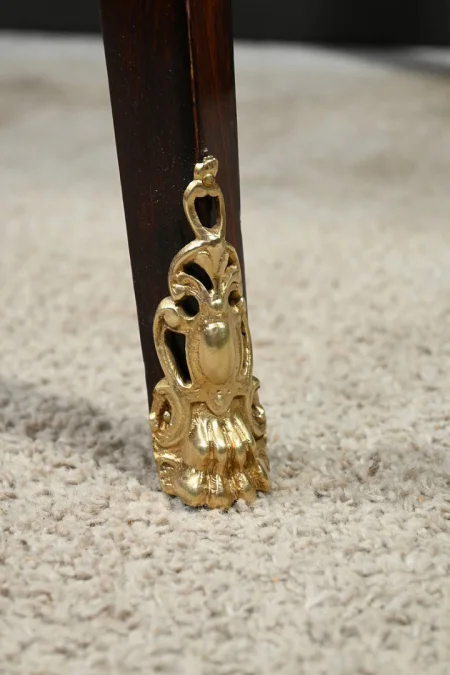 SCHREIBTISCH IM LOUIS XV-STIL