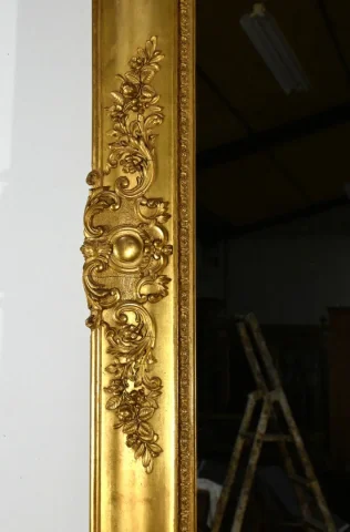 Important Miroir Doré à la Feuille, style Louis XIV – Milieu XIXe