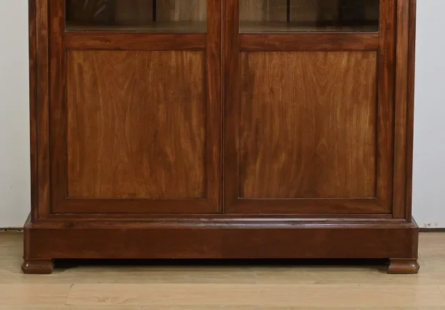 FRENCH RESTAURATION PERIOD BOOKCASE