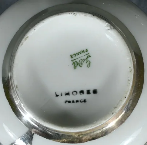 リモージュ磁器ティーサービス