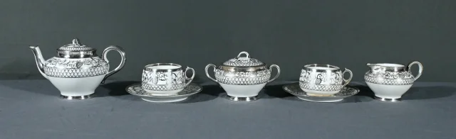 リモージュ磁器ティーサービス