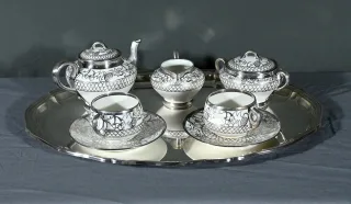 TEESERVICE AUS LIMOGES-PORZELLAN