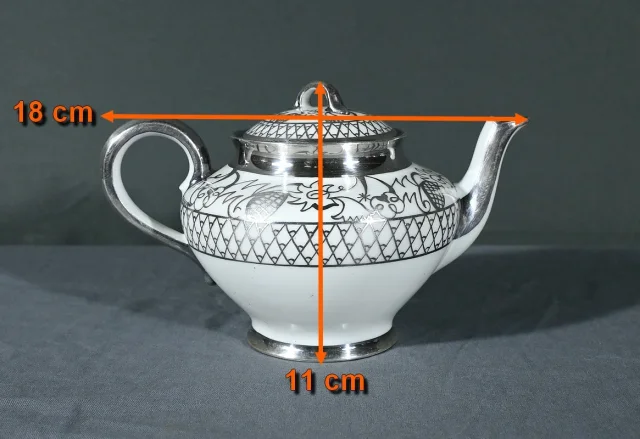 リモージュ磁器ティーサービス