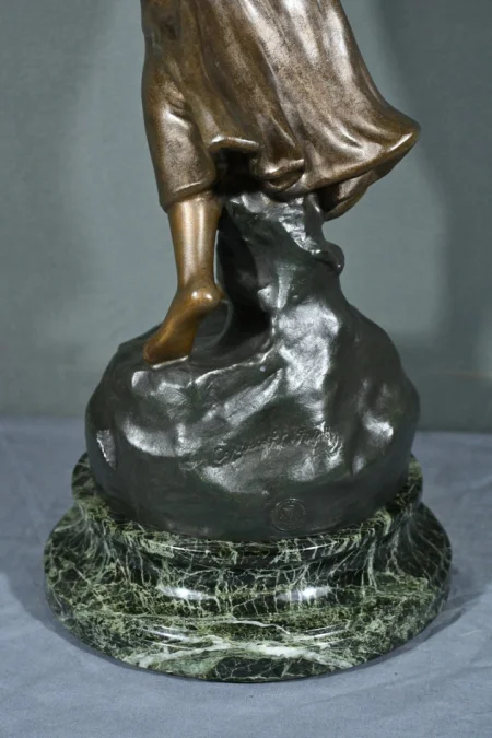SPELTER STATUETTE 签名 A. de RANIERI