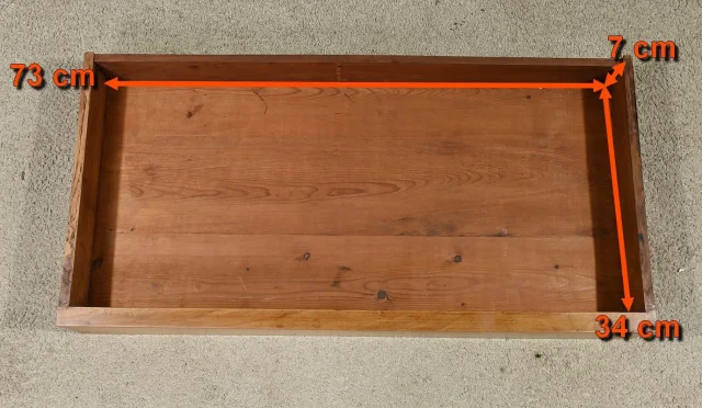 KAPTAFEL IN FRANSE EMPIRE-STIJL