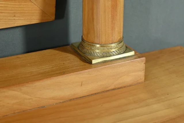 KAPTAFEL IN FRANSE EMPIRE-STIJL
