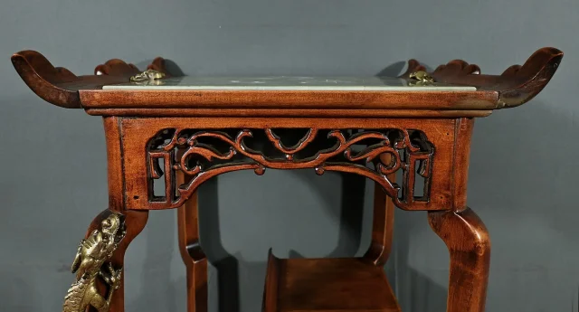 ORIENTAL STYLE STAND