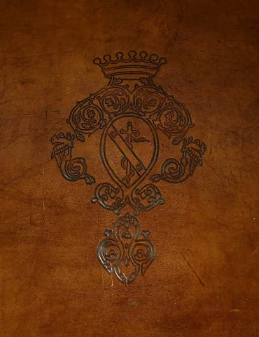 LARGE LEATHER TRUNK