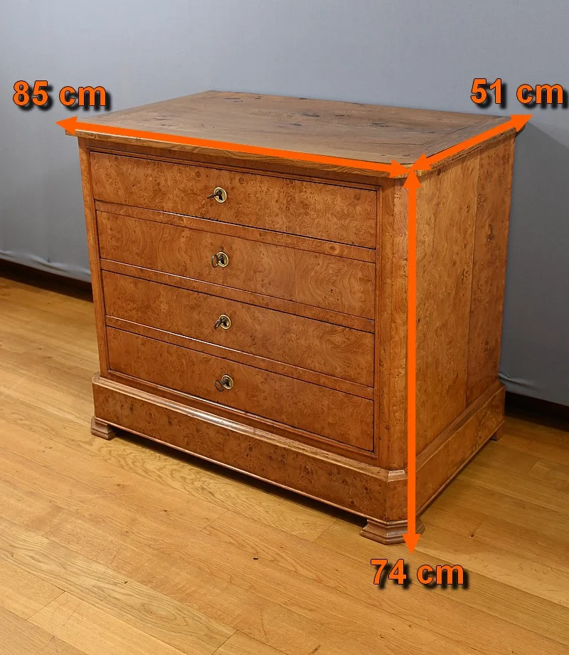 ASH CHEST OF DRAWERS