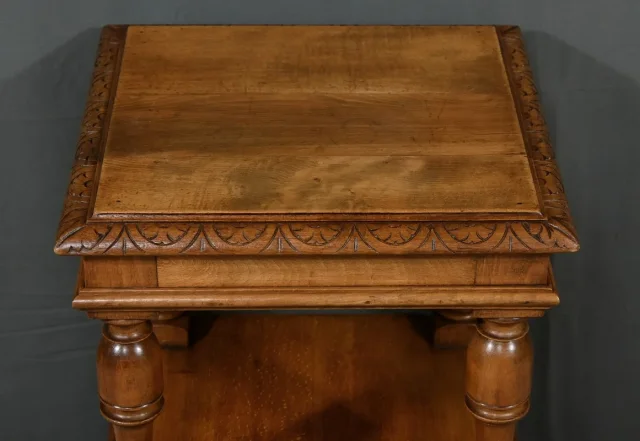 Petite Table de Salon en Noyer massif, style Louis-Philippe – Fin XIXe
