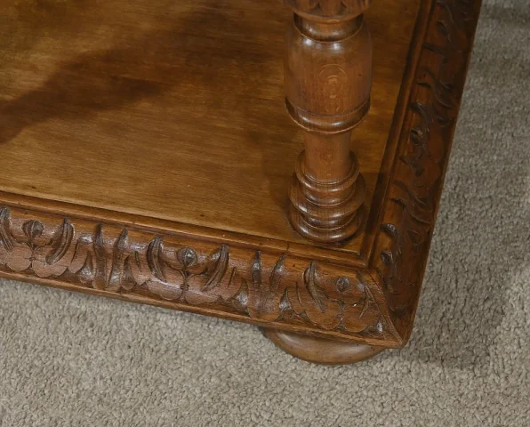 Petite Table de Salon en Noyer massif, style Louis-Philippe – Fin XIXe