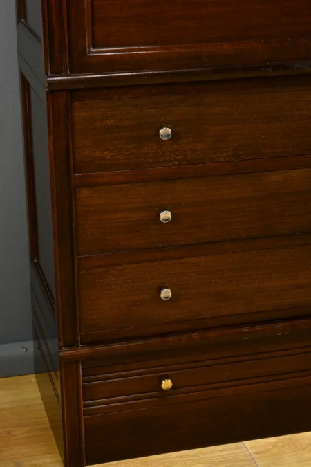 VINTAGE KAST