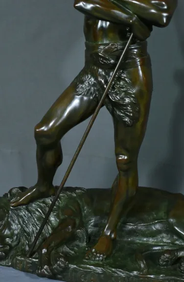 BRONZESKULPTUR von H. FUGERE