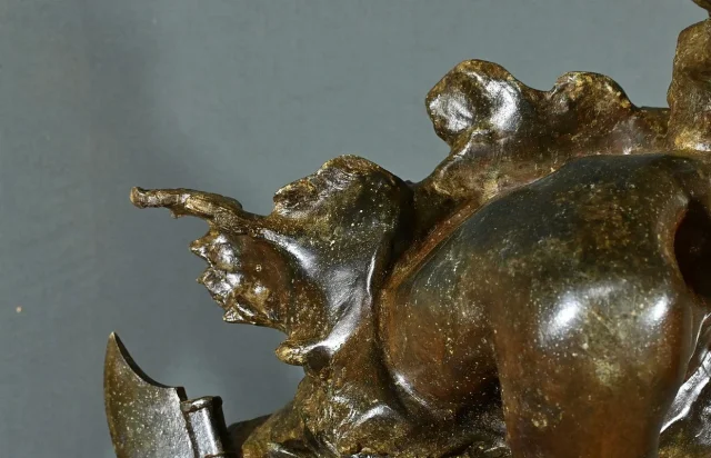 Important Régule monté en lampe « Pirate à l’affût », signé A. Foretay – Début XXe
