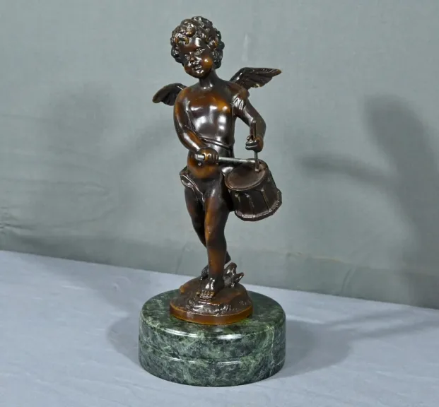 BRONZE-PUTTO signiert A. MOREAU
