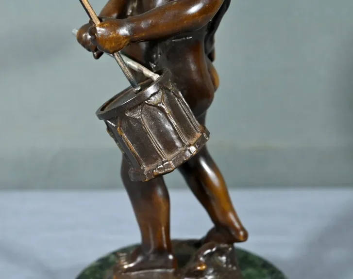 BRONZE-PUTTO signiert A. MOREAU