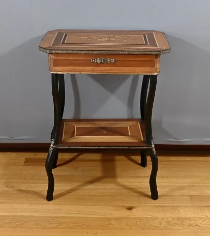 Table Travailleuse en Marqueterie, style Napoléon III – Fin XIXe