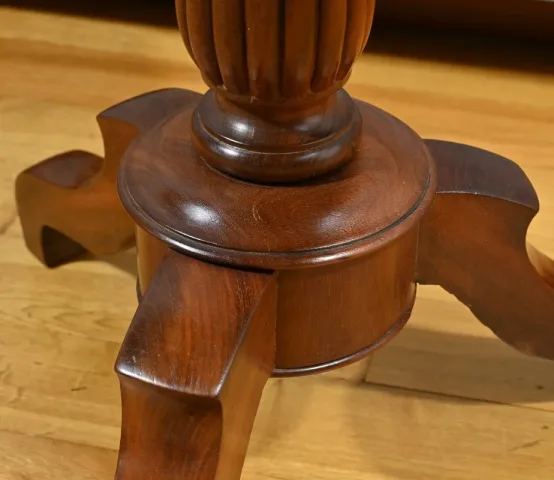 LOUIS PHILIPPE PERIODE KIPPTISCH