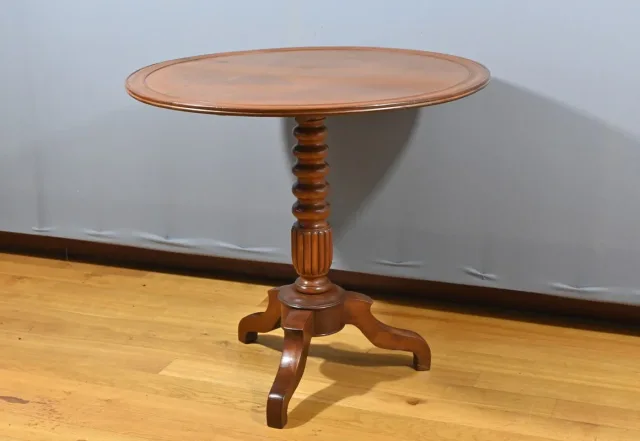 LOUIS PHILIPPE PERIODE KIPPTISCH