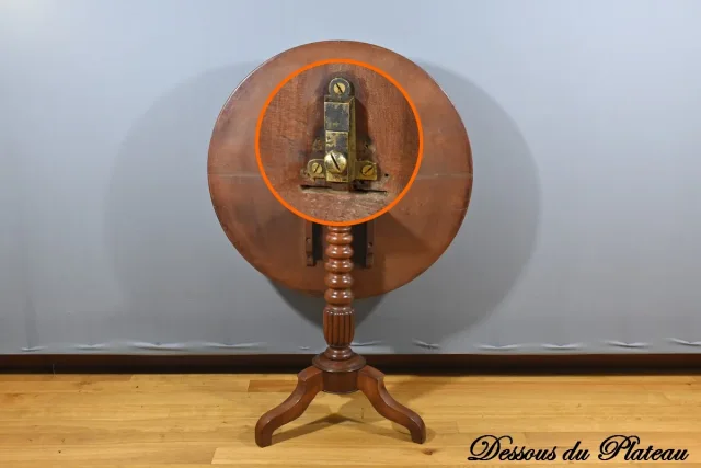 LOUIS PHILIPPE PERIODE KIPPTISCH