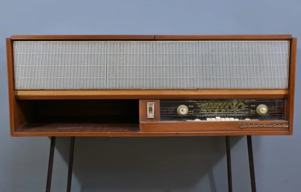 Meuble Radio Schneider en Acajou – Milieu XXe