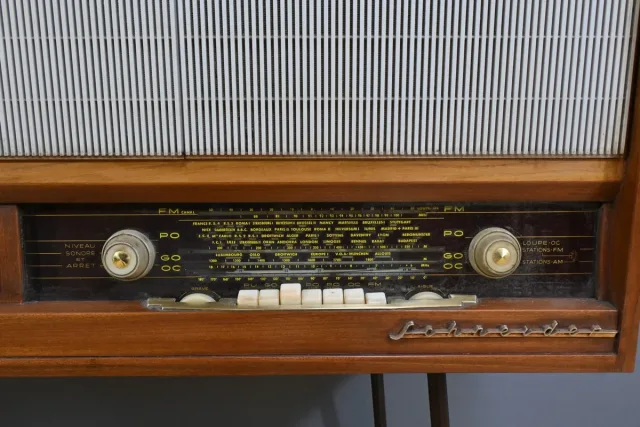Meuble Radio Schneider en Acajou – Milieu XXe