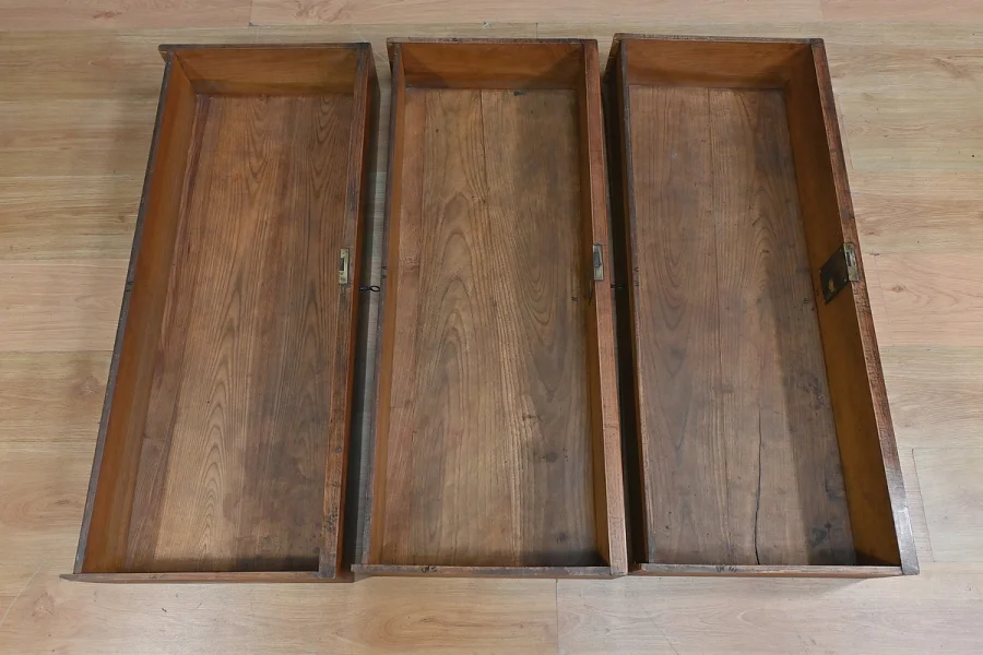 Commode en Merisier, époque Restauration - Début XIXe