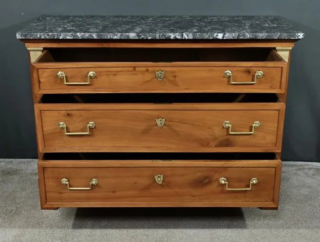 Petite Commode de Propriété en Merisier, époque Directoire – Début XIXe