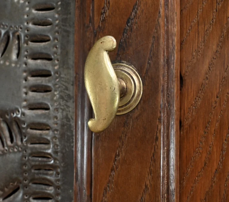 NORMAND DRESSER