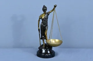 Bronze Allégorie de la Justice, d’après C.Franchomme – Début XXe