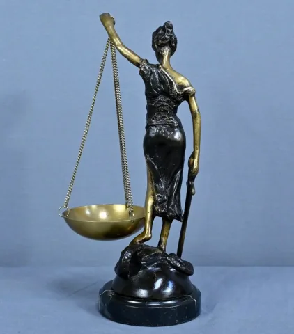 Bronze Allégorie de la Justice, d’après C.Franchomme – Début XXe