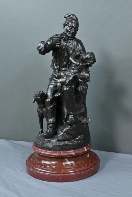 V. ROUSSEAU 的青铜雕塑