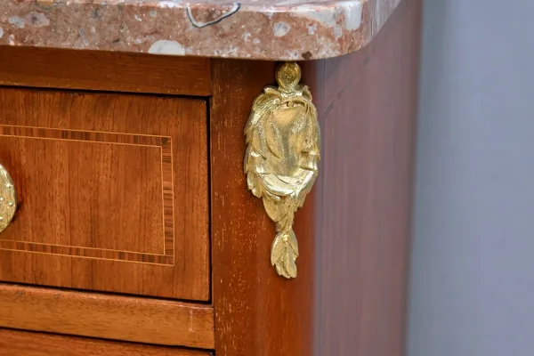Petite Commode en Acajou Blond – Début XXe