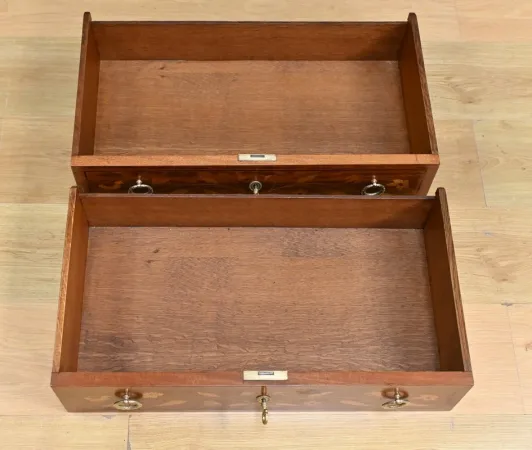 Petite Commode en Acajou Blond – Début XXe